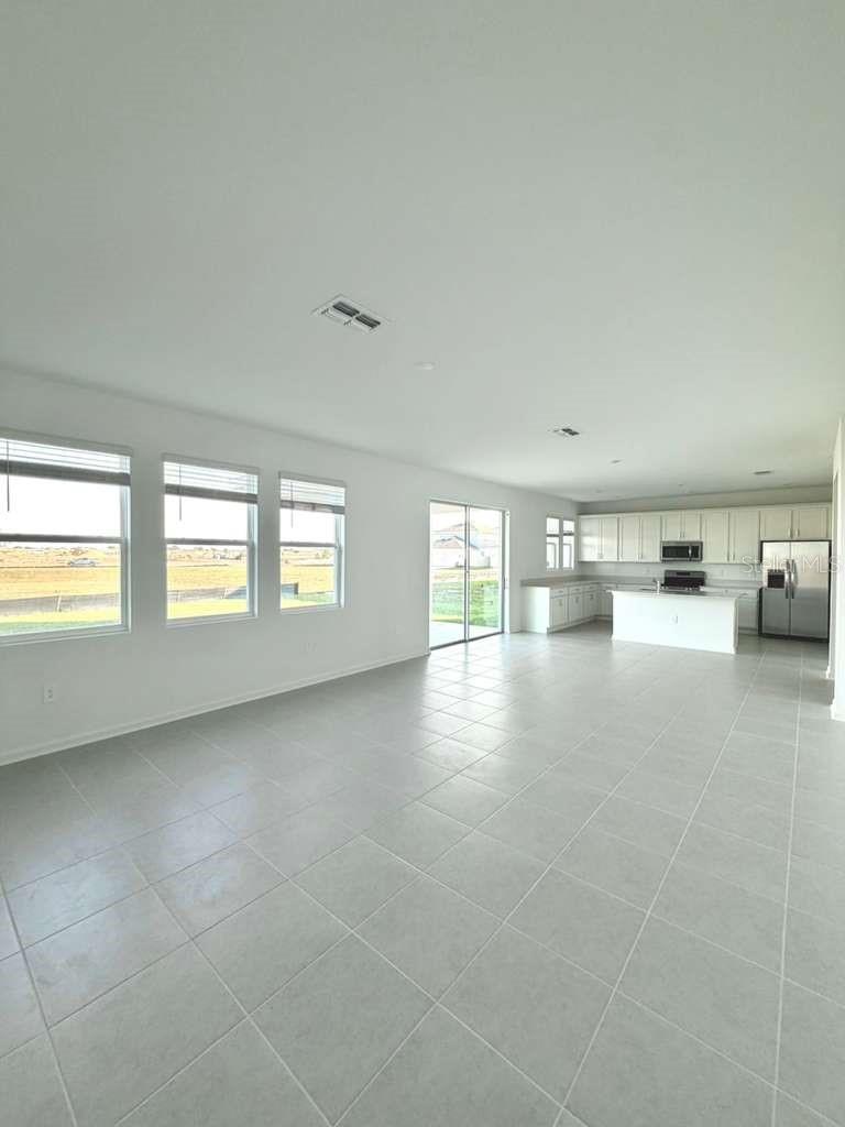 Image 23 of 41 For 5664 Lemon Grass Street