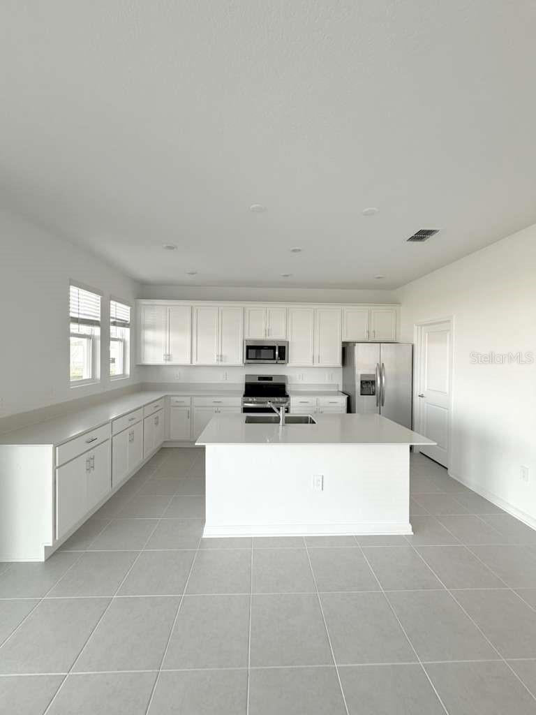 Image 9 of 41 For 5664 Lemon Grass Street