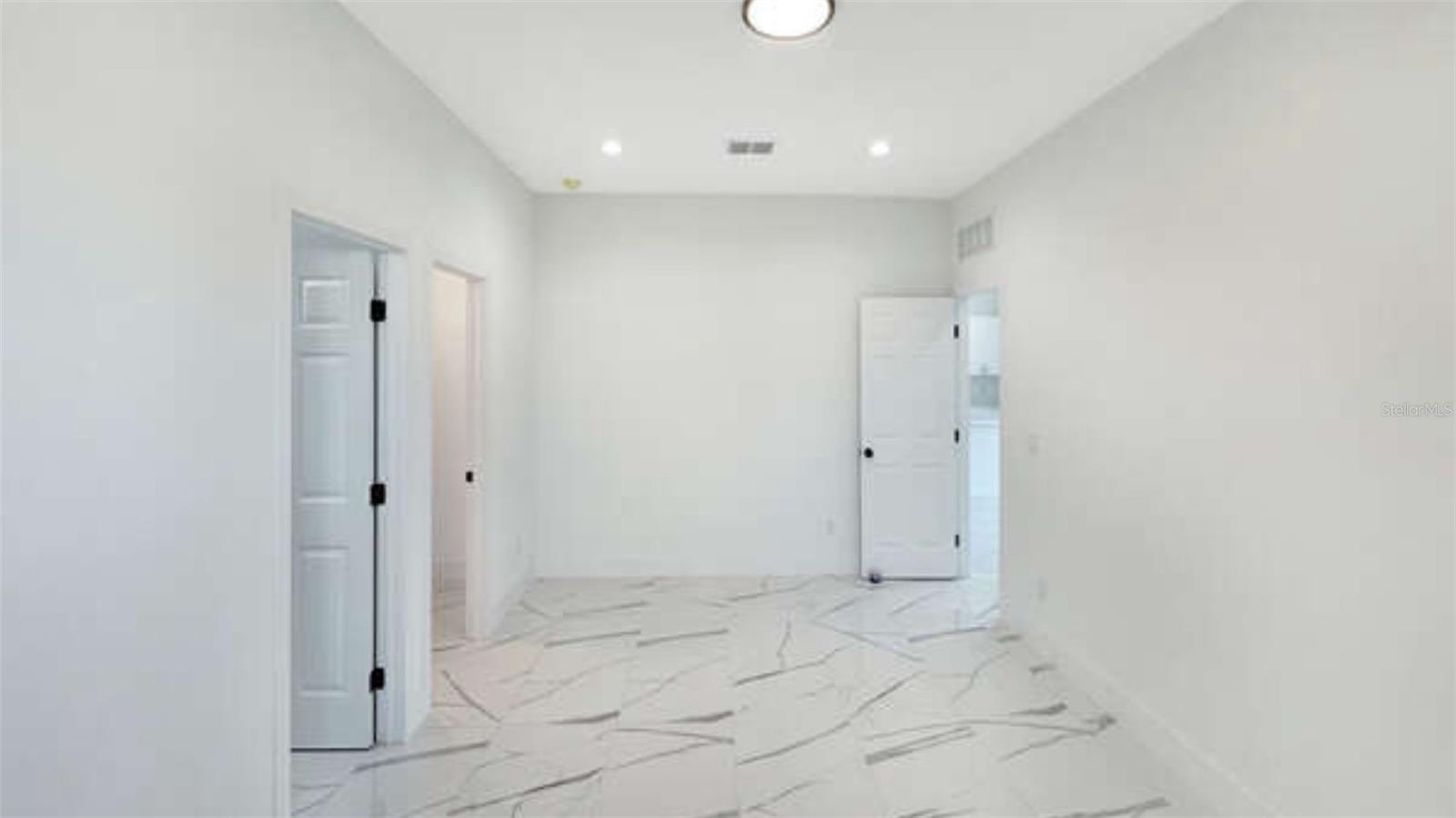 Image 17 of 31 For 27 8th Street