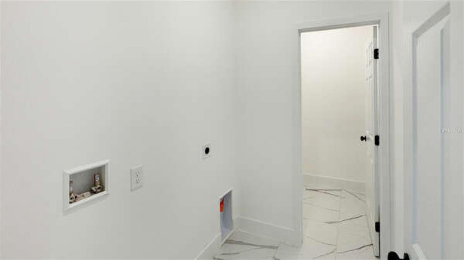 Image 22 of 31 For 27 8th Street