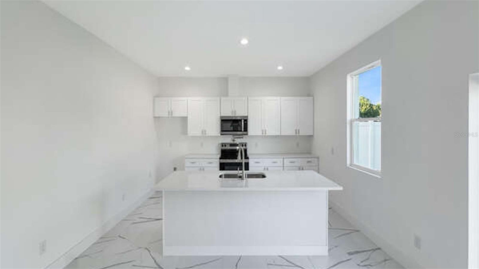 Image 8 of 31 For 27 8th Street