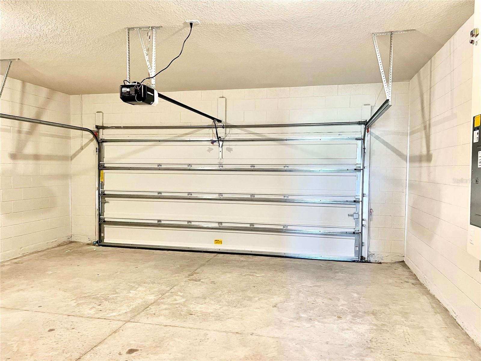 Image 26 of 30 For 2996 Slough Creek Drive