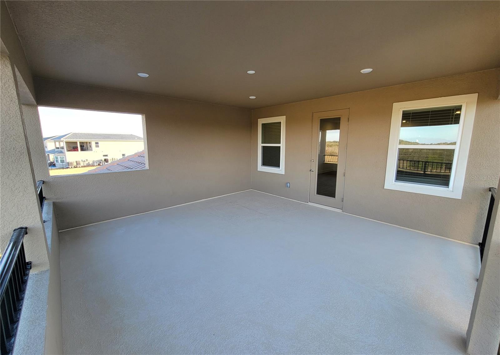 Image 24 of 36 For 15627 Vetta Drive