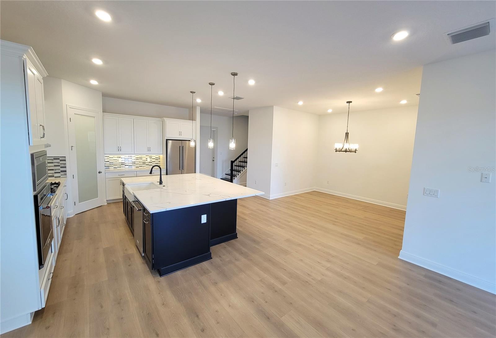 Image 4 of 36 For 15627 Vetta Drive