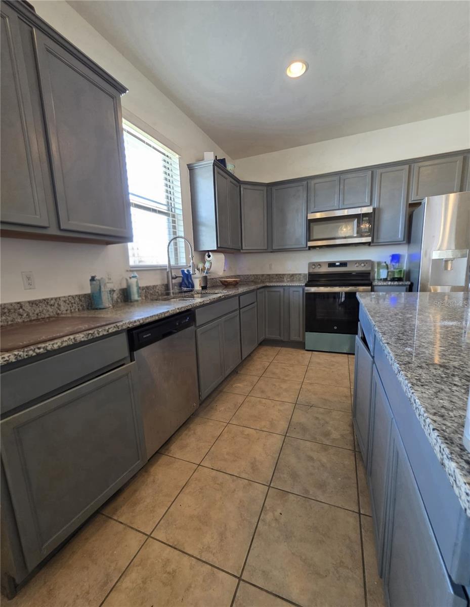 Image 10 of 21 For 8816 Ashland Avenue