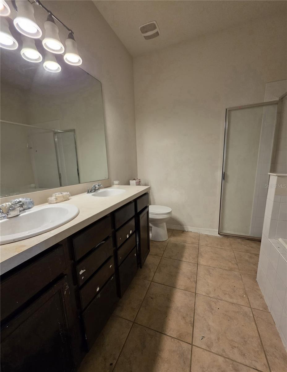 Image 14 of 21 For 8816 Ashland Avenue