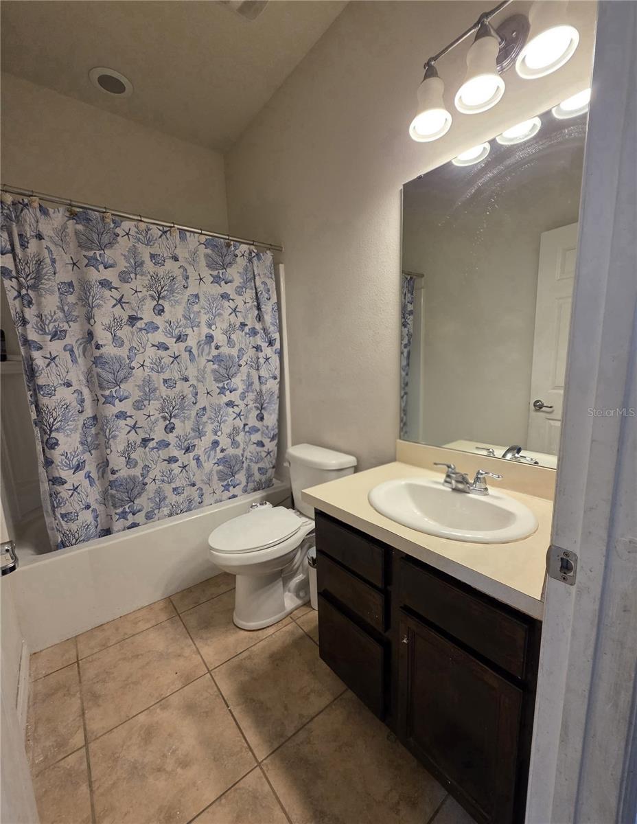 Image 17 of 21 For 8816 Ashland Avenue