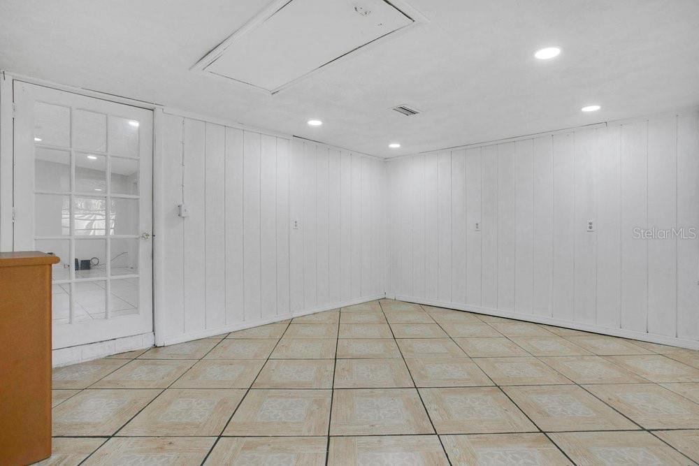 Image 15 of 19 For 10116 Union Park Drive