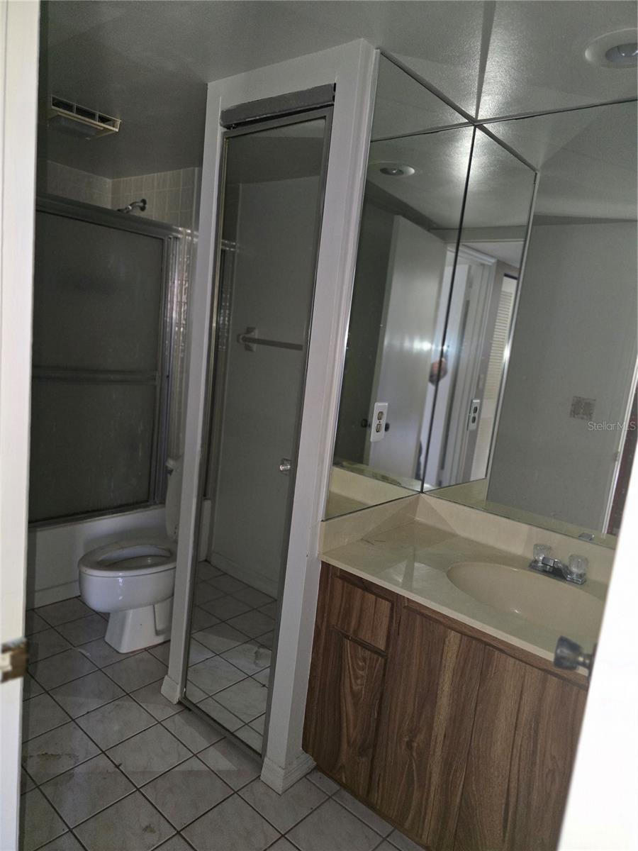 Image 8 of 12 For 5257 Coral Court