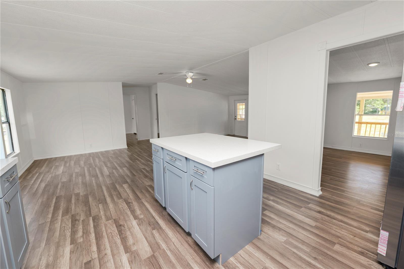 Image 10 of 45 For 10850 Country Haven Drive