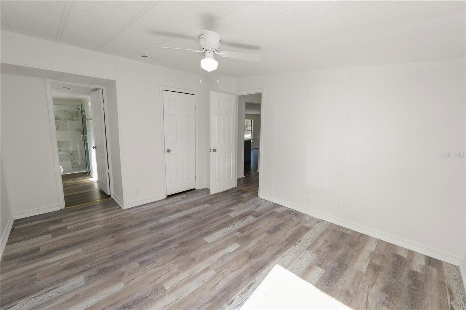 Image 18 of 45 For 10850 Country Haven Drive