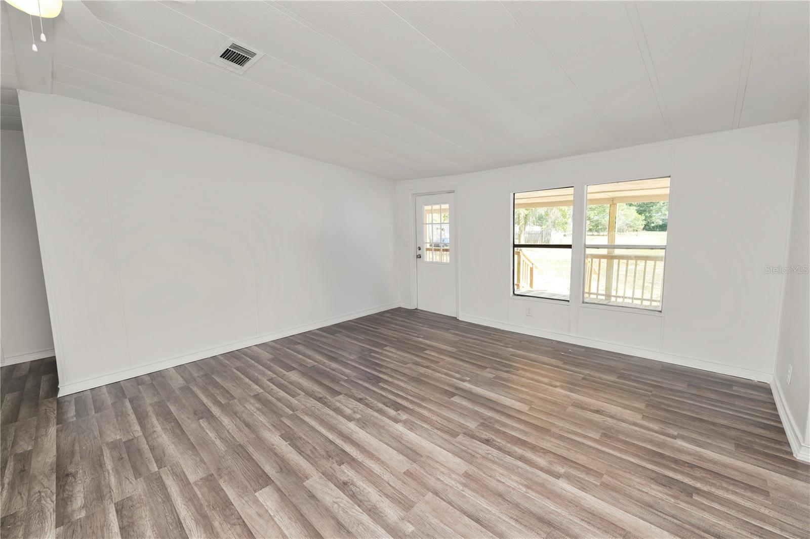 Image 28 of 45 For 10850 Country Haven Drive