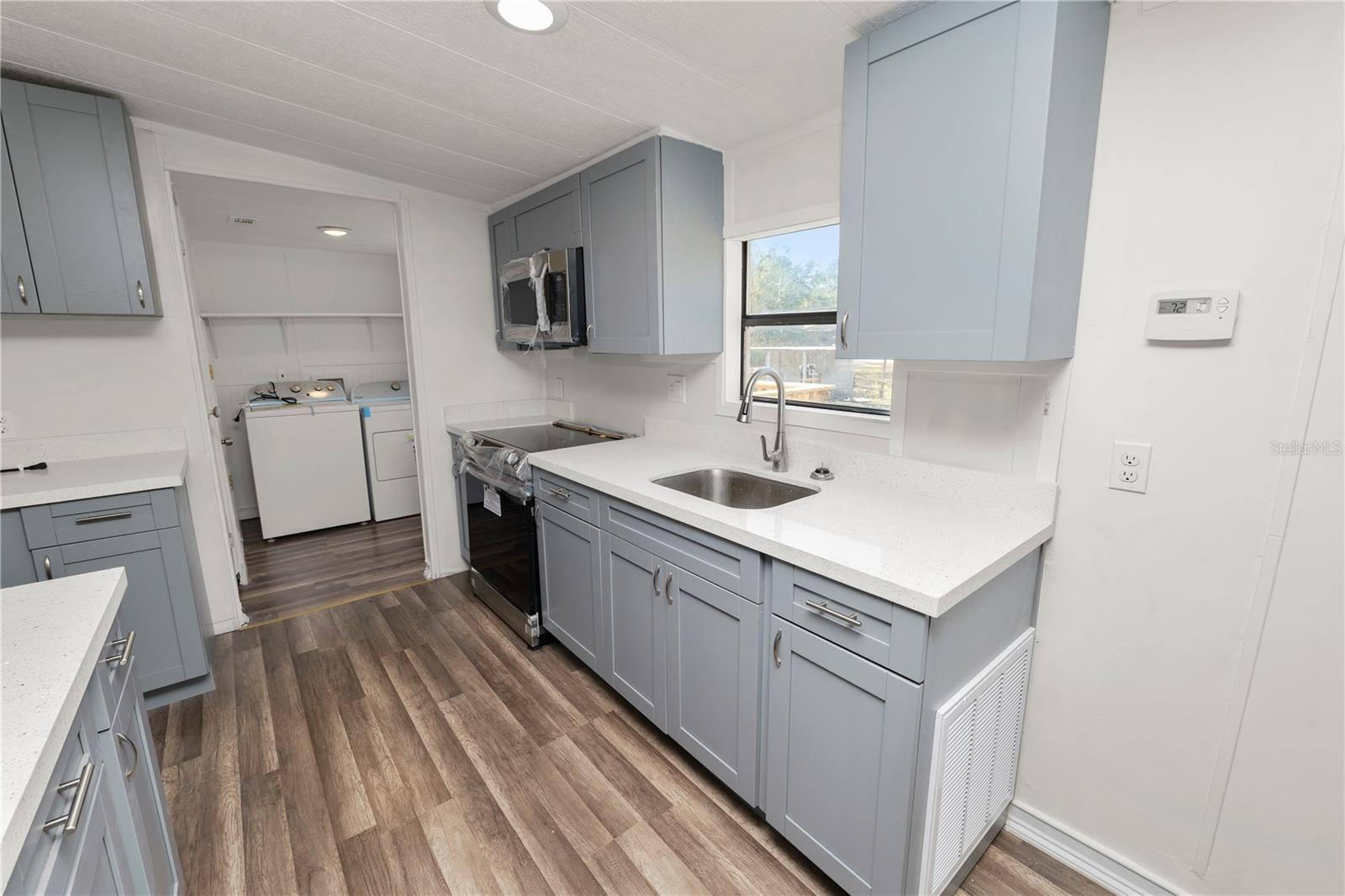 Image 9 of 45 For 10850 Country Haven Drive