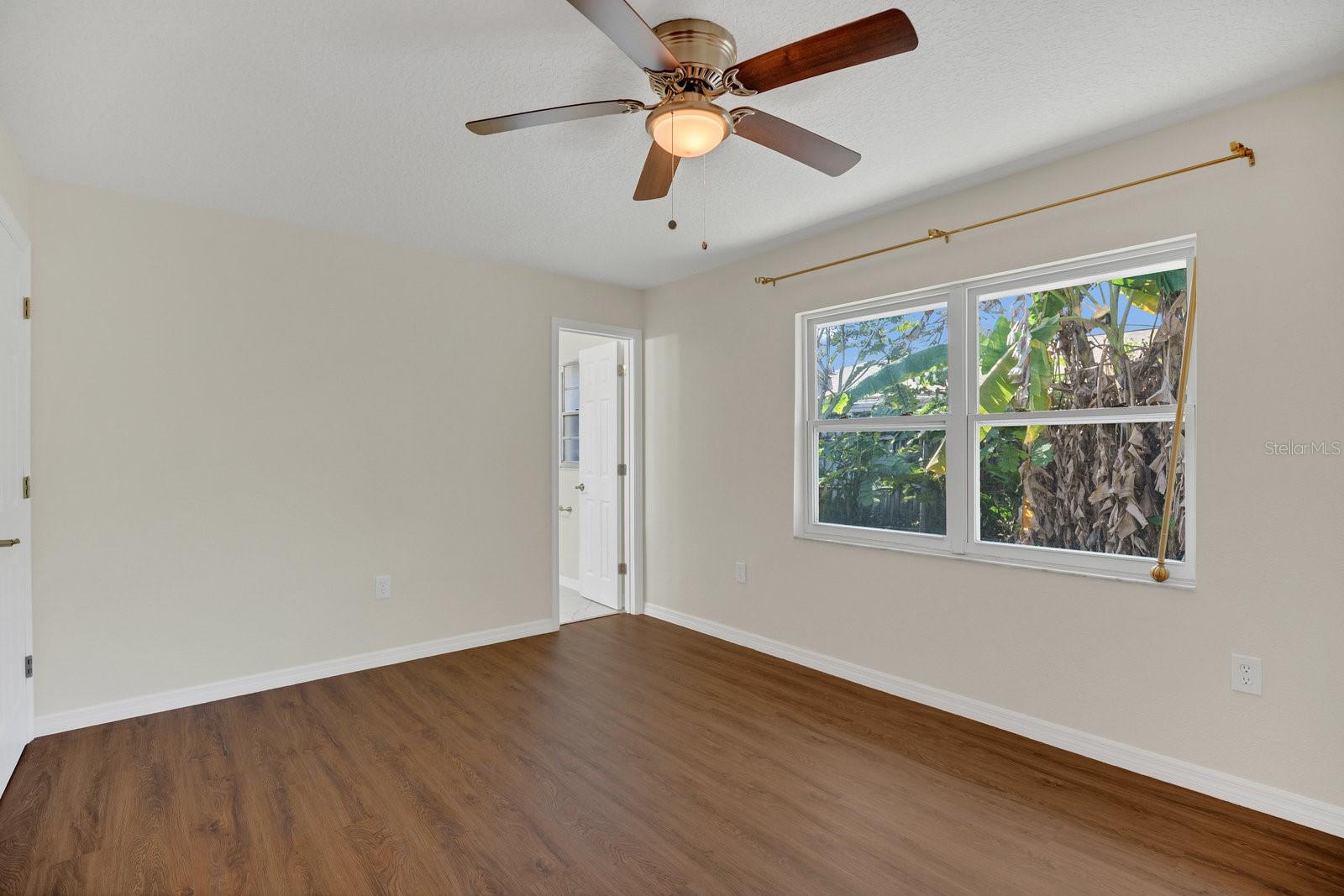 Image 10 of 26 For 5357 Sunrise Boulevard