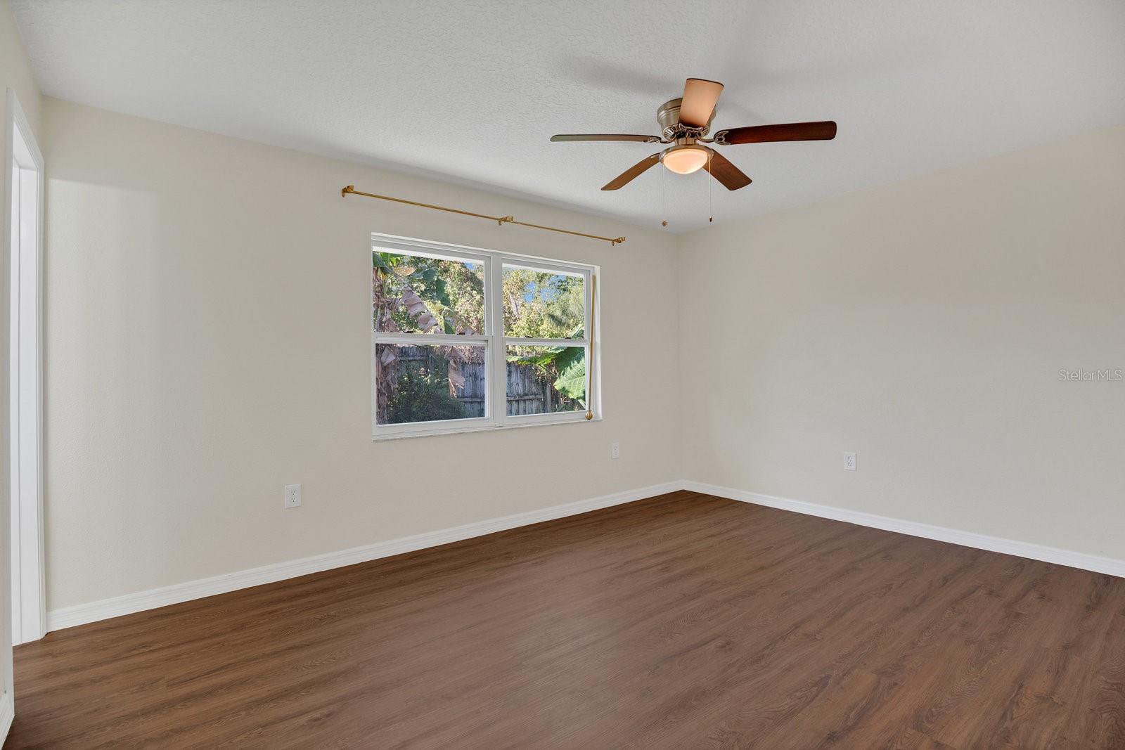 Image 11 of 26 For 5357 Sunrise Boulevard