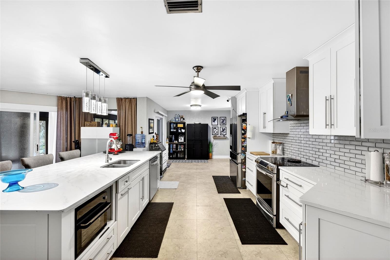 Image 12 of 52 For 11795 Highway 484