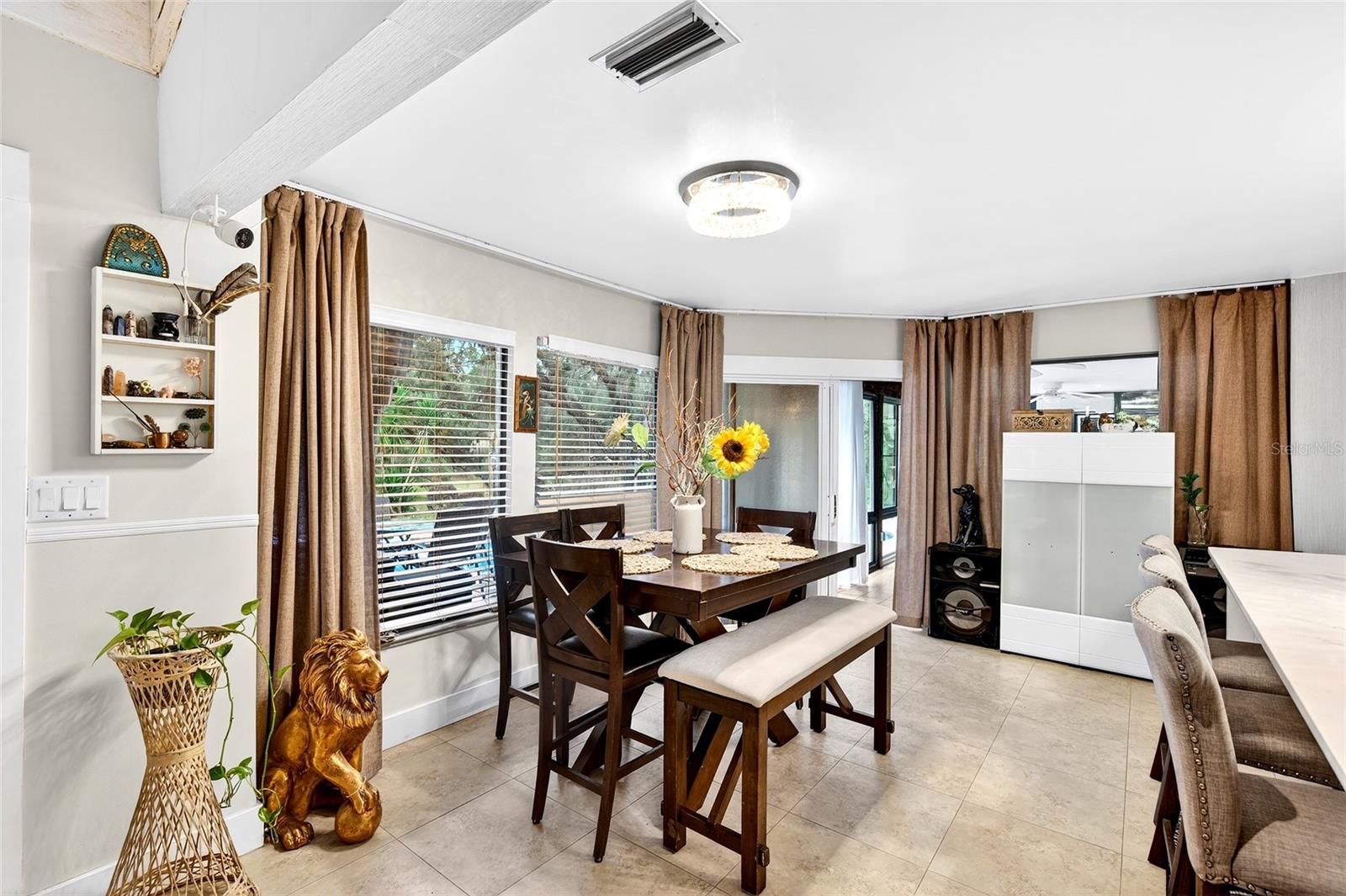 Image 19 of 52 For 11795 Highway 484