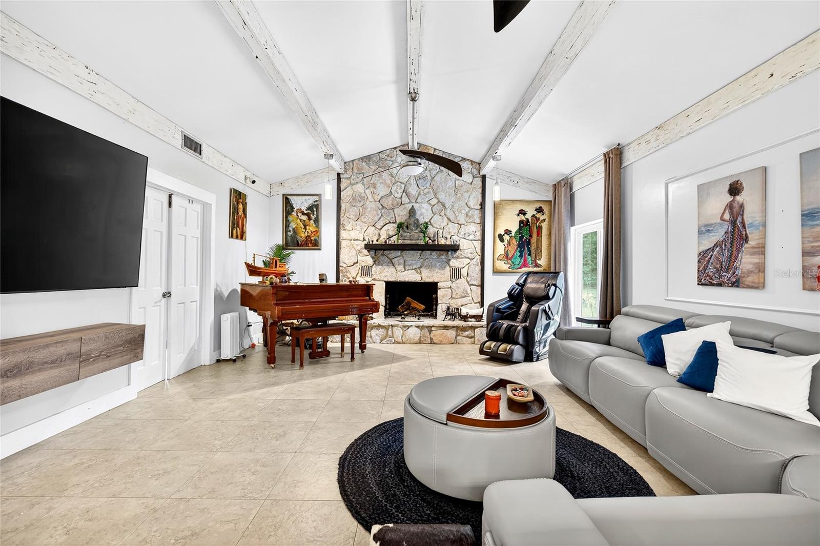 Image 21 of 52 For 11795 Highway 484