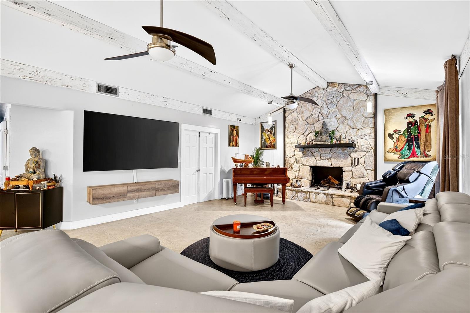 Image 23 of 52 For 11795 Highway 484