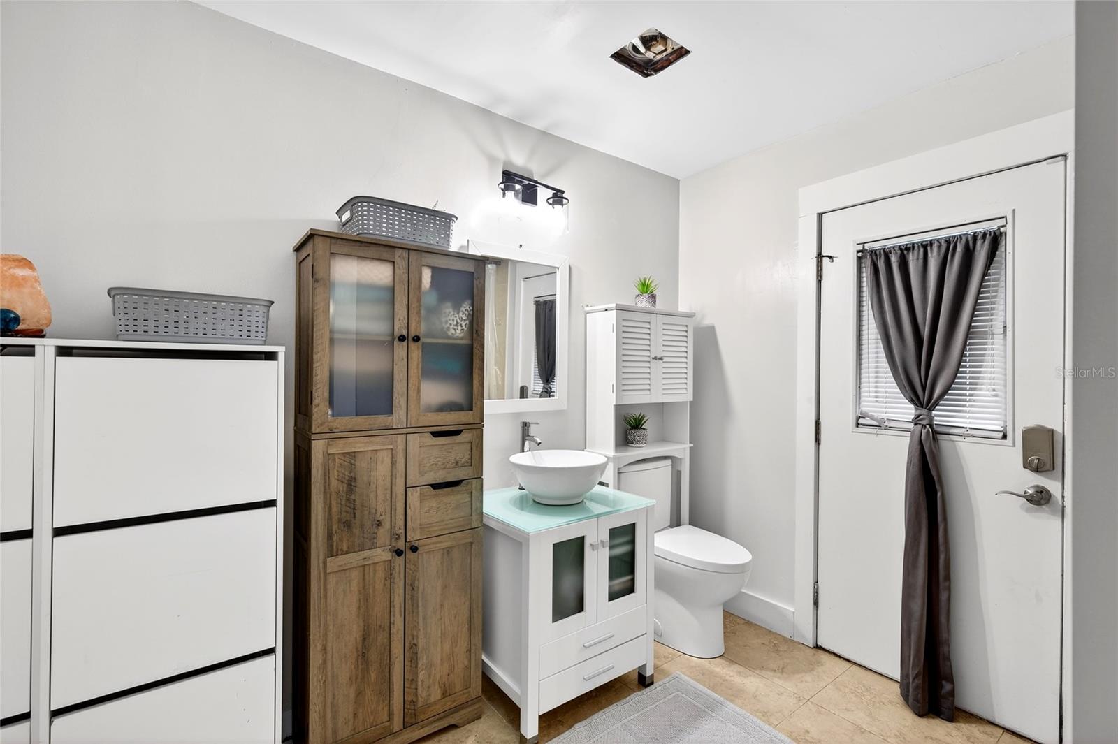 Image 34 of 52 For 11795 Highway 484