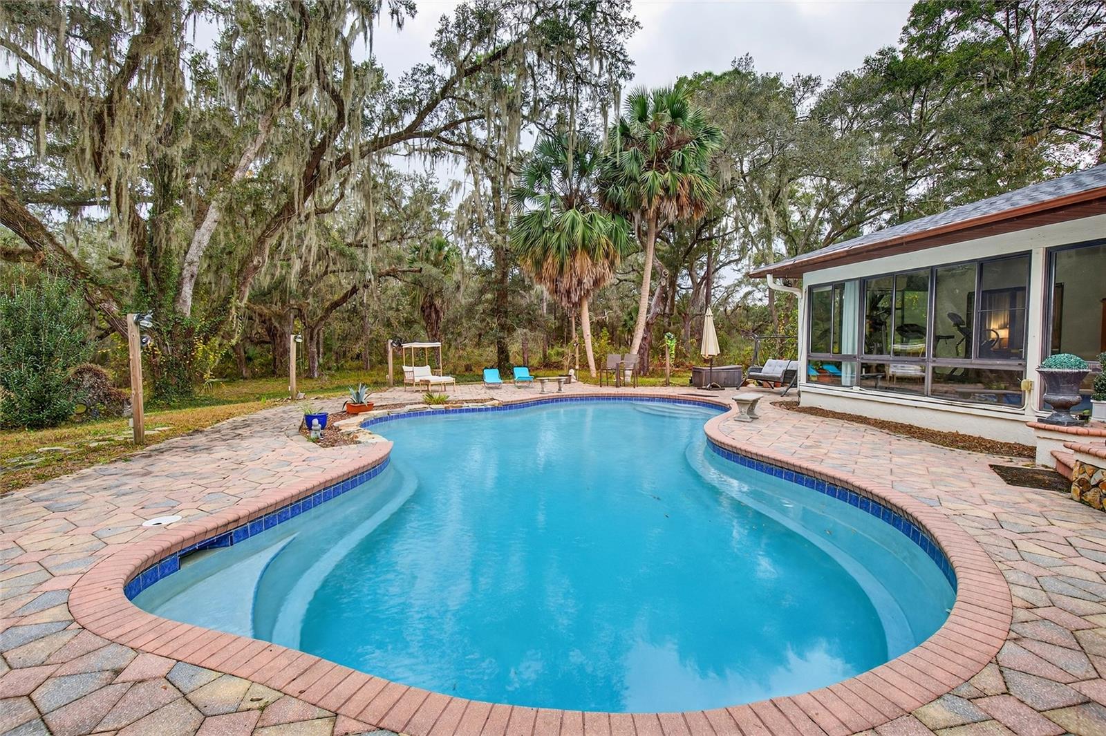 Image 39 of 52 For 11795 Highway 484