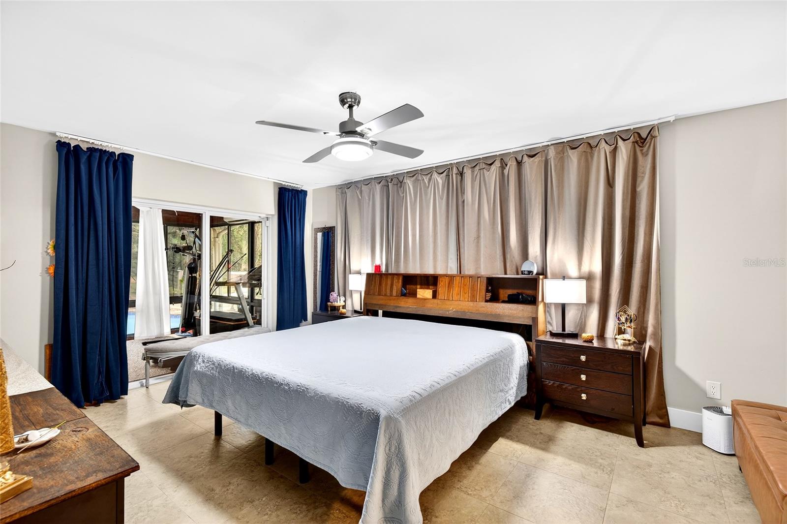 Image 9 of 52 For 11795 Highway 484