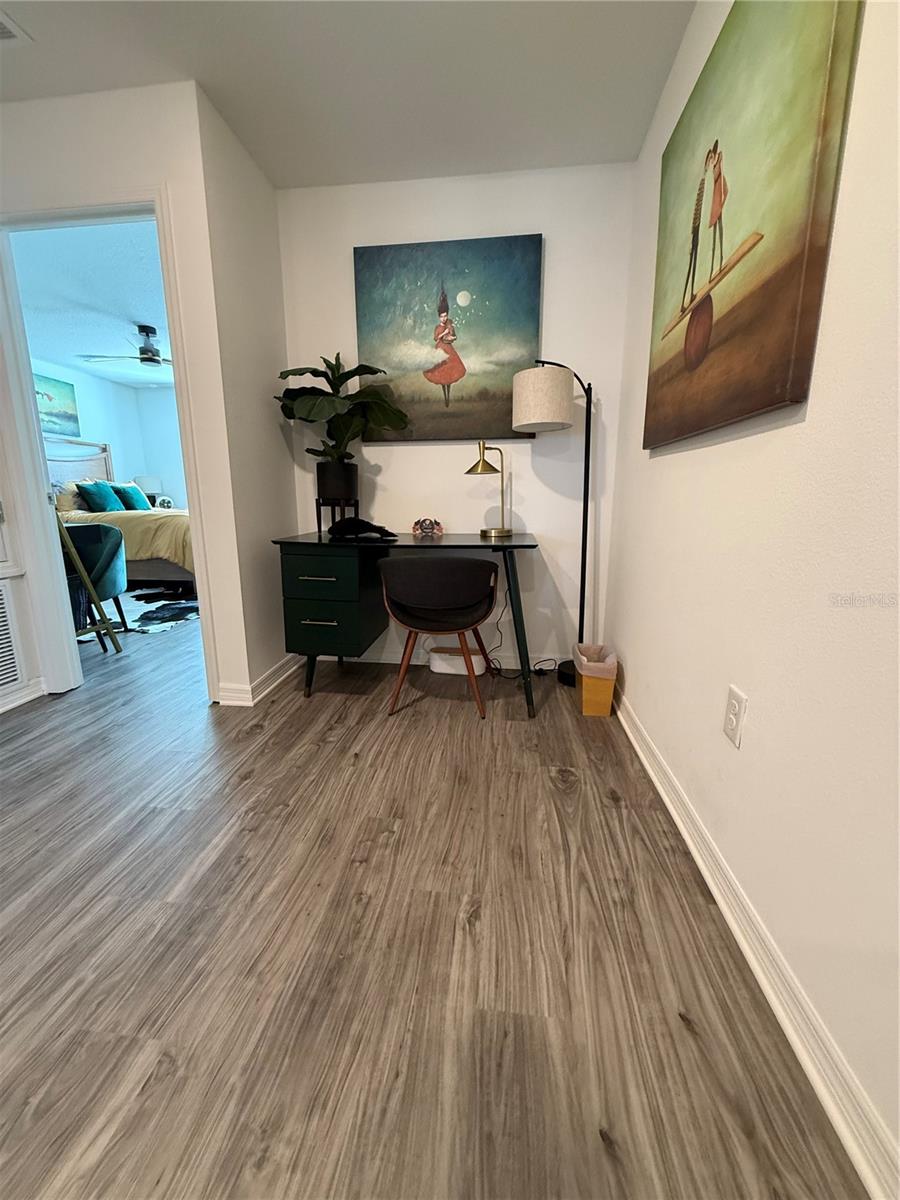 Image 10 of 22 For 342 River Front Way