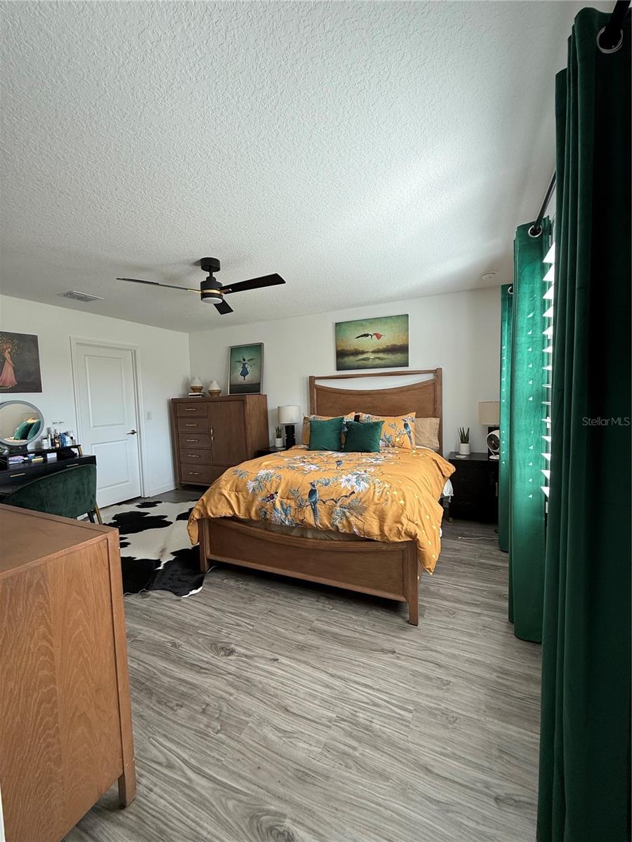 Image 14 of 22 For 342 River Front Way