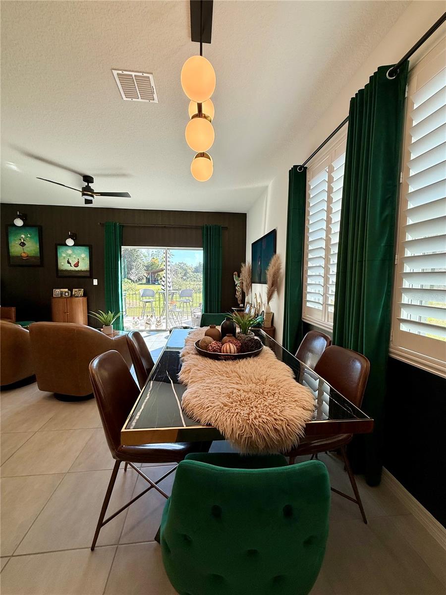 Image 7 of 22 For 342 River Front Way