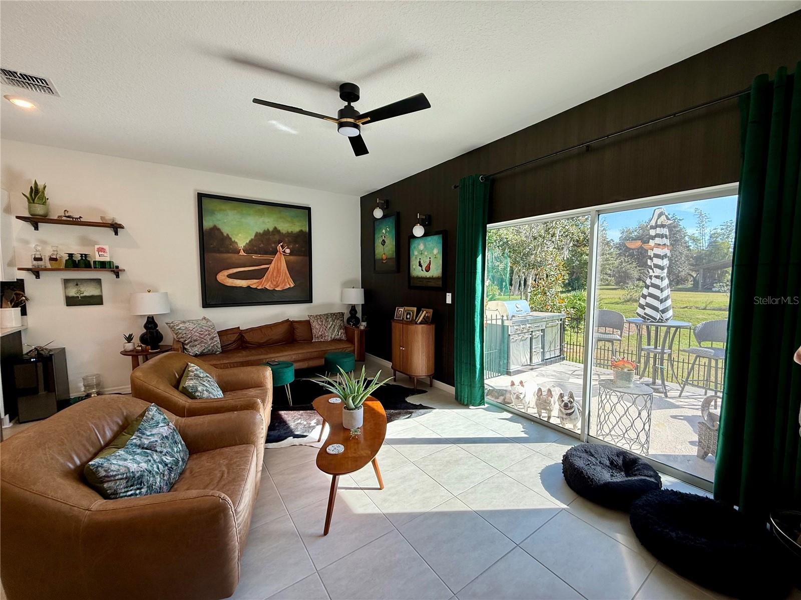 Image 9 of 22 For 342 River Front Way