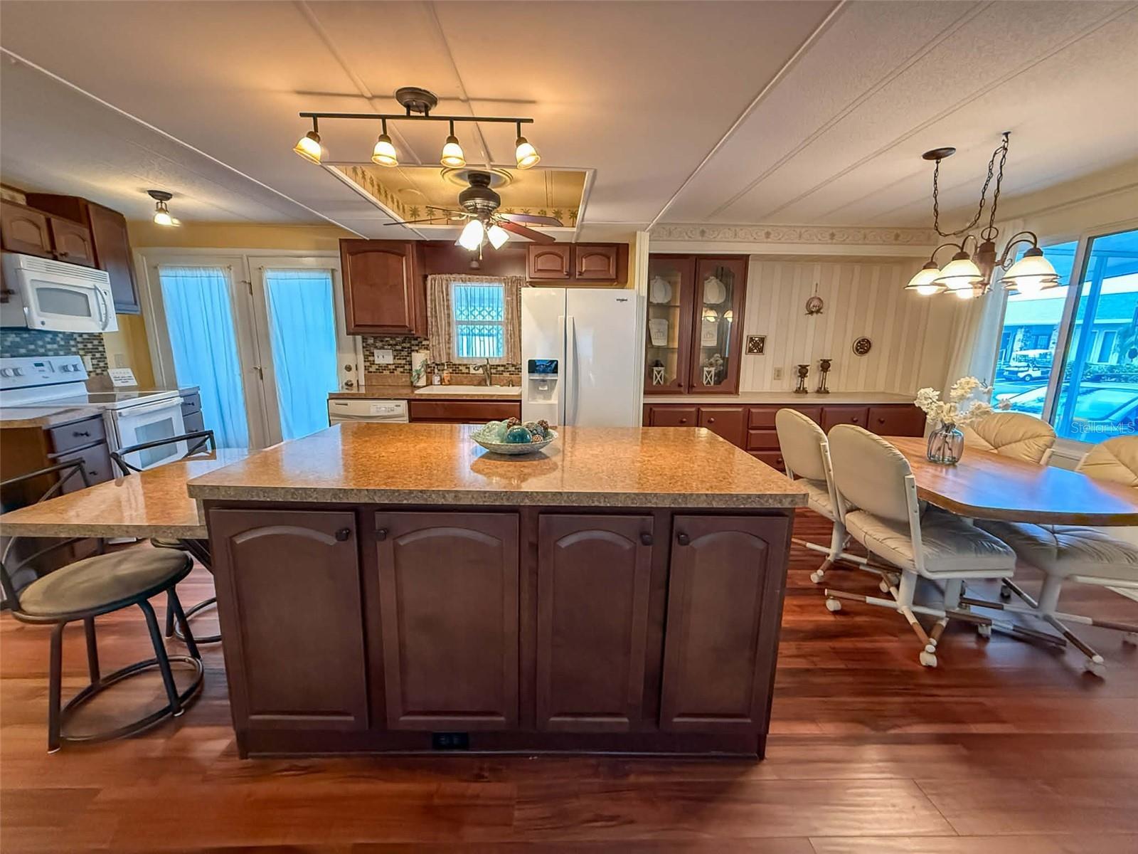 Image 11 of 26 For 1401 Highway 50  32