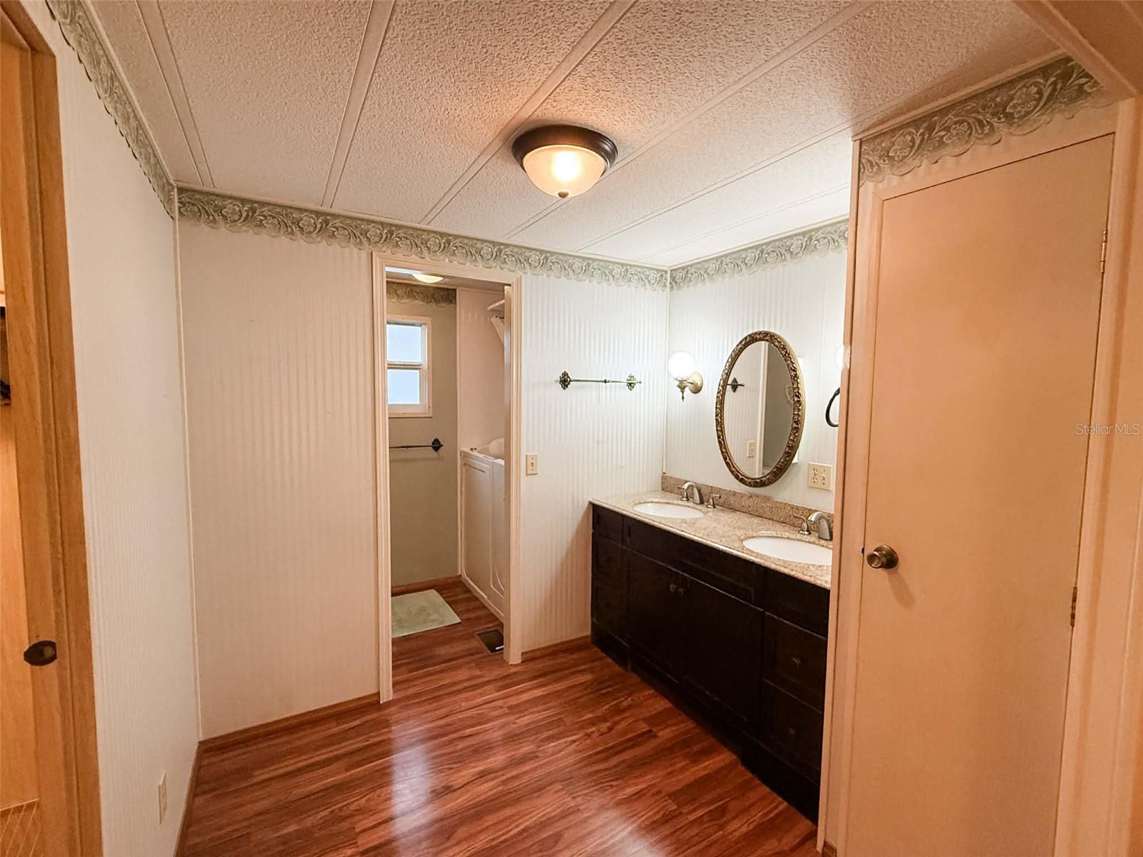 Image 17 of 26 For 1401 Highway 50  32