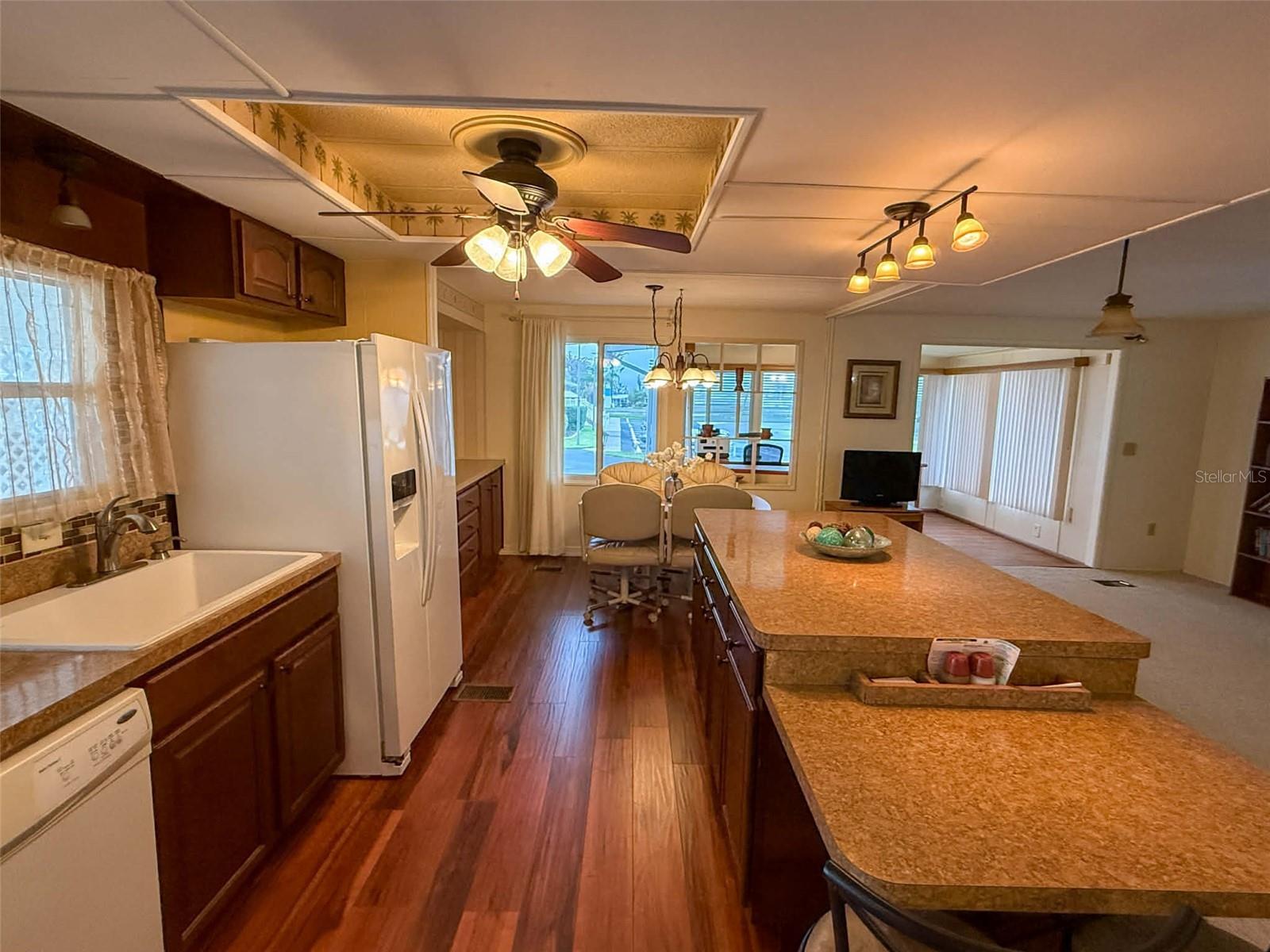 Image 18 of 26 For 1401 Highway 50  32