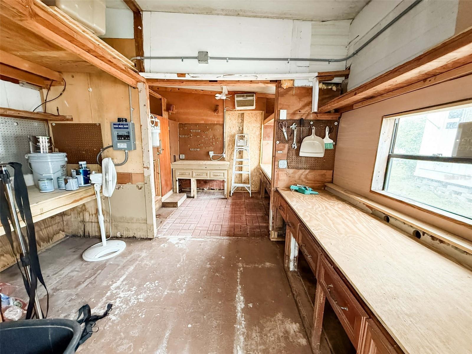 Image 19 of 26 For 1401 Highway 50  32