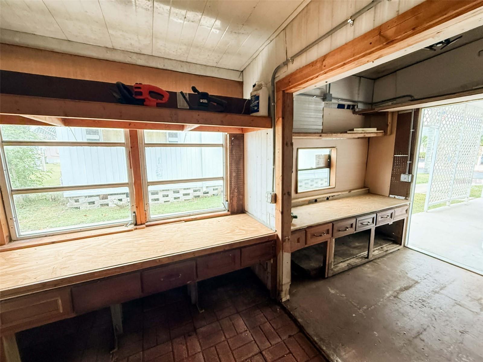 Image 20 of 26 For 1401 Highway 50  32