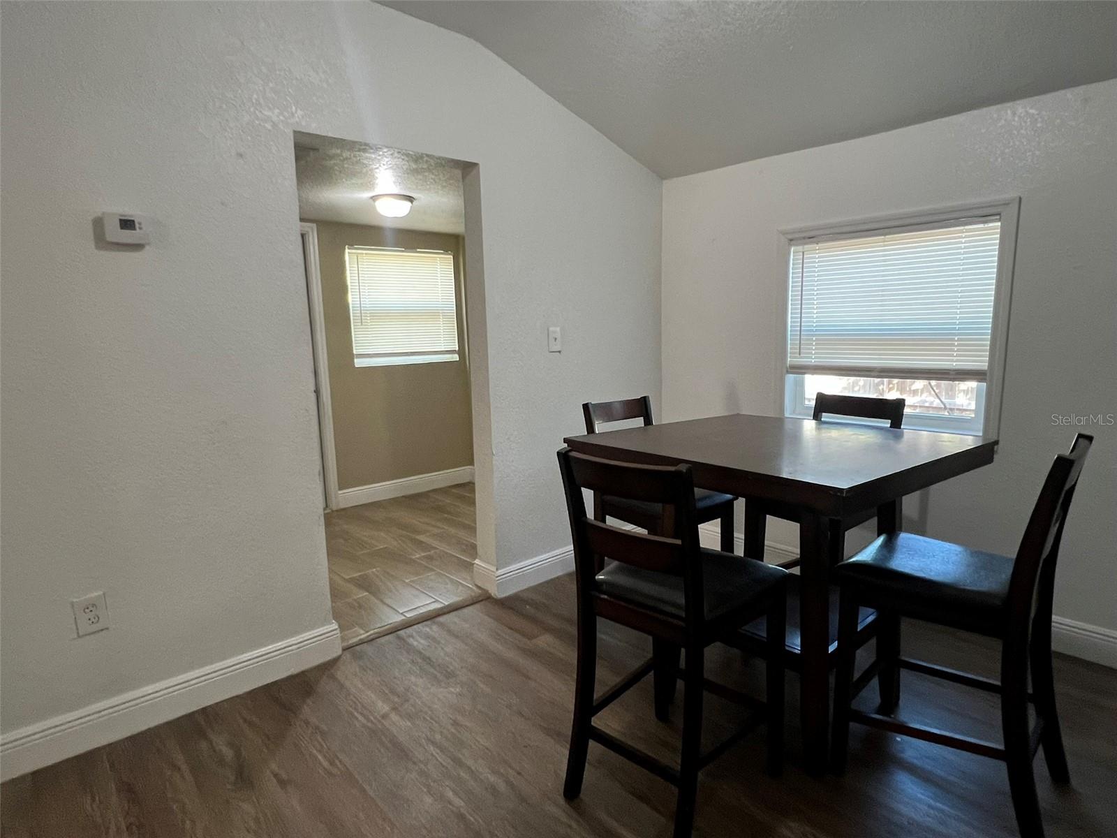 Image 11 of 27 For 1307 Kaley Avenue