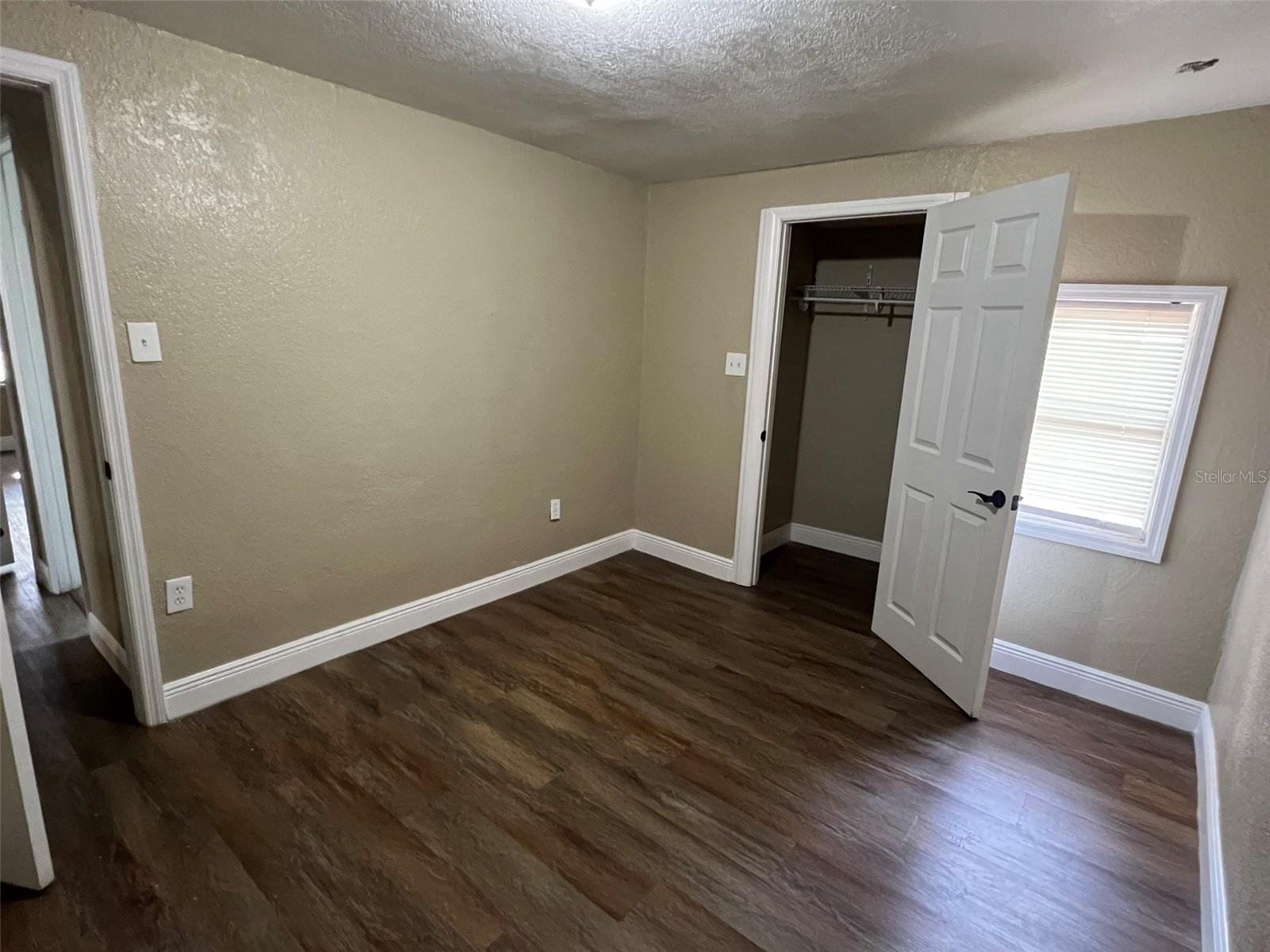 Image 16 of 27 For 1307 Kaley Avenue