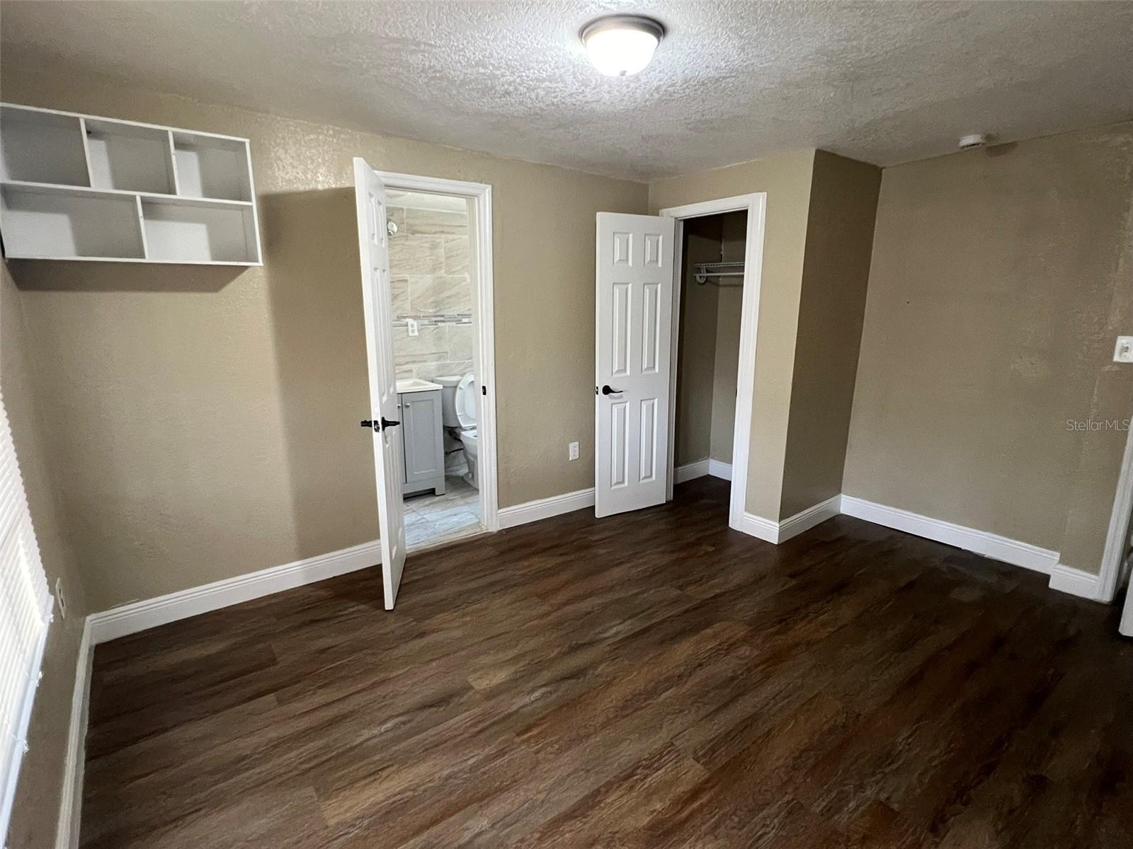 Image 20 of 27 For 1307 Kaley Avenue