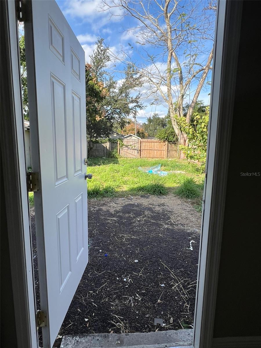 Image 23 of 27 For 1307 Kaley Avenue