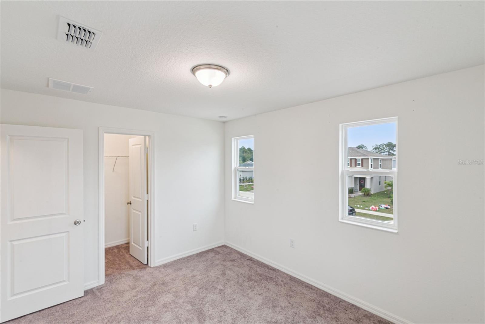 Image 24 of 51 For 2767 Meadow Stream Way