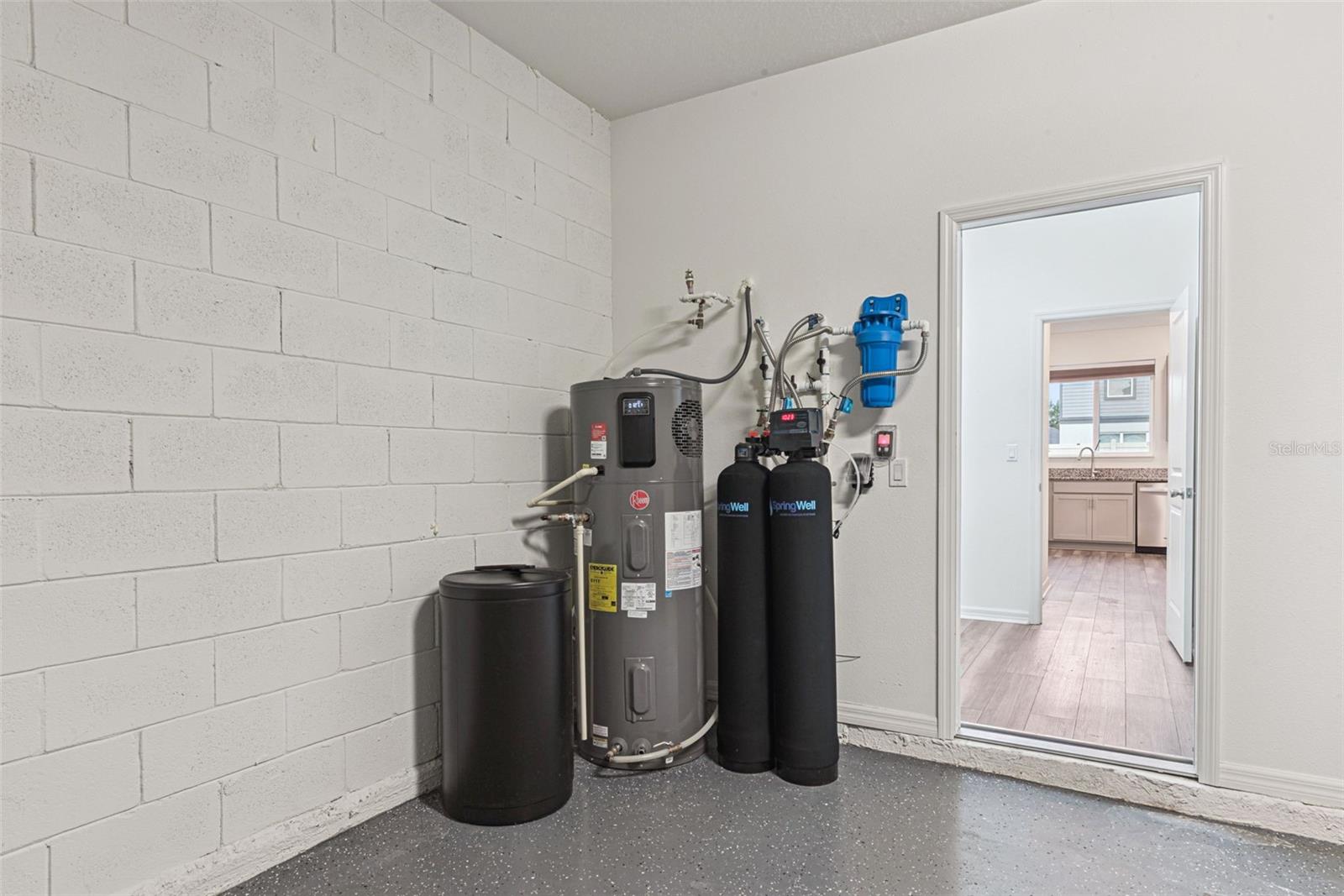 Image 33 of 51 For 2767 Meadow Stream Way