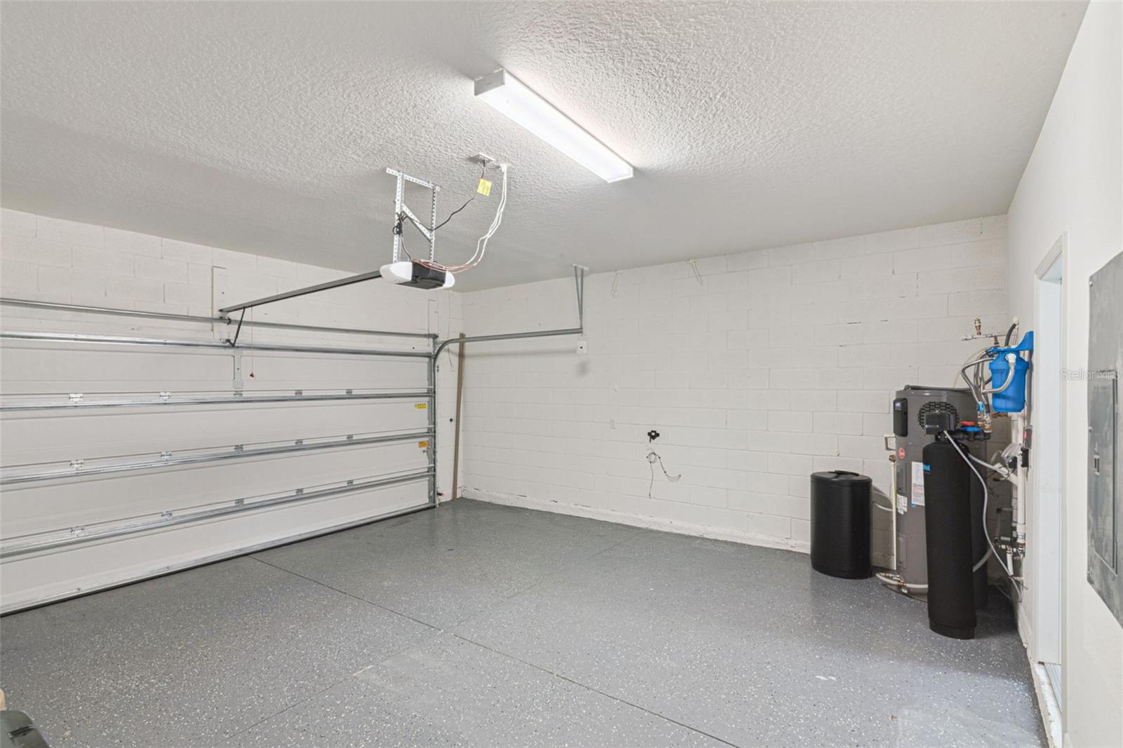 Image 34 of 51 For 2767 Meadow Stream Way