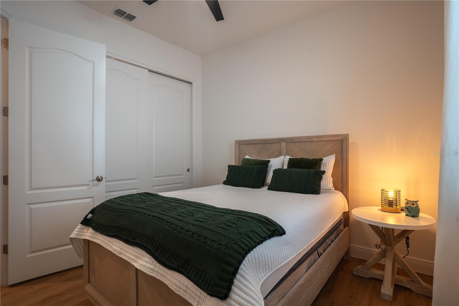 Listing photo id 37 for 3148 Residence East Way