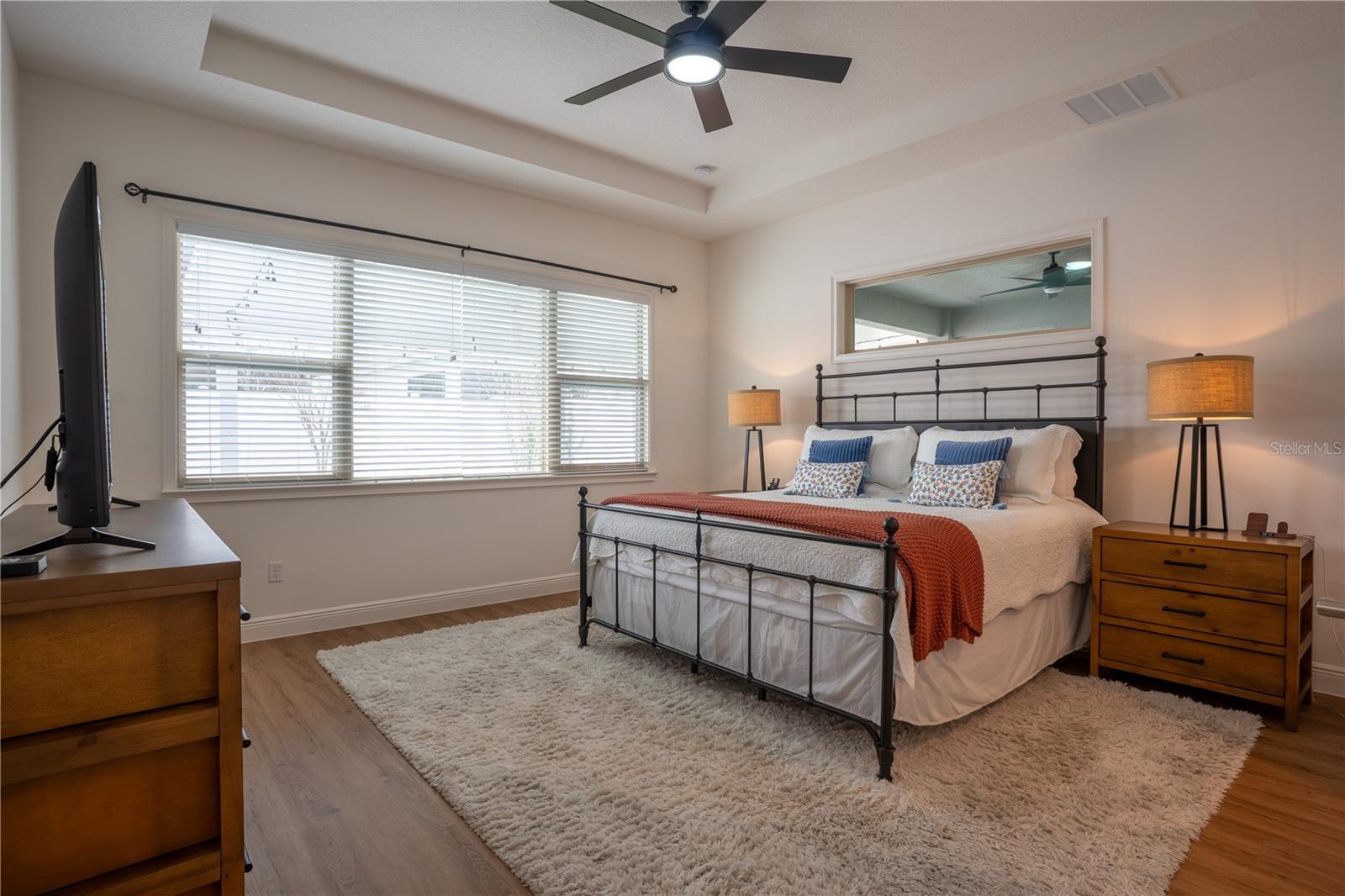 Listing photo id 45 for 3148 Residence East Way