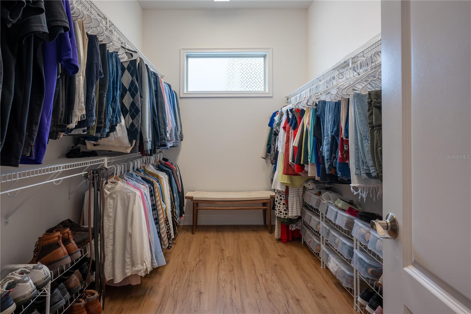 Listing photo id 53 for 3148 Residence East Way