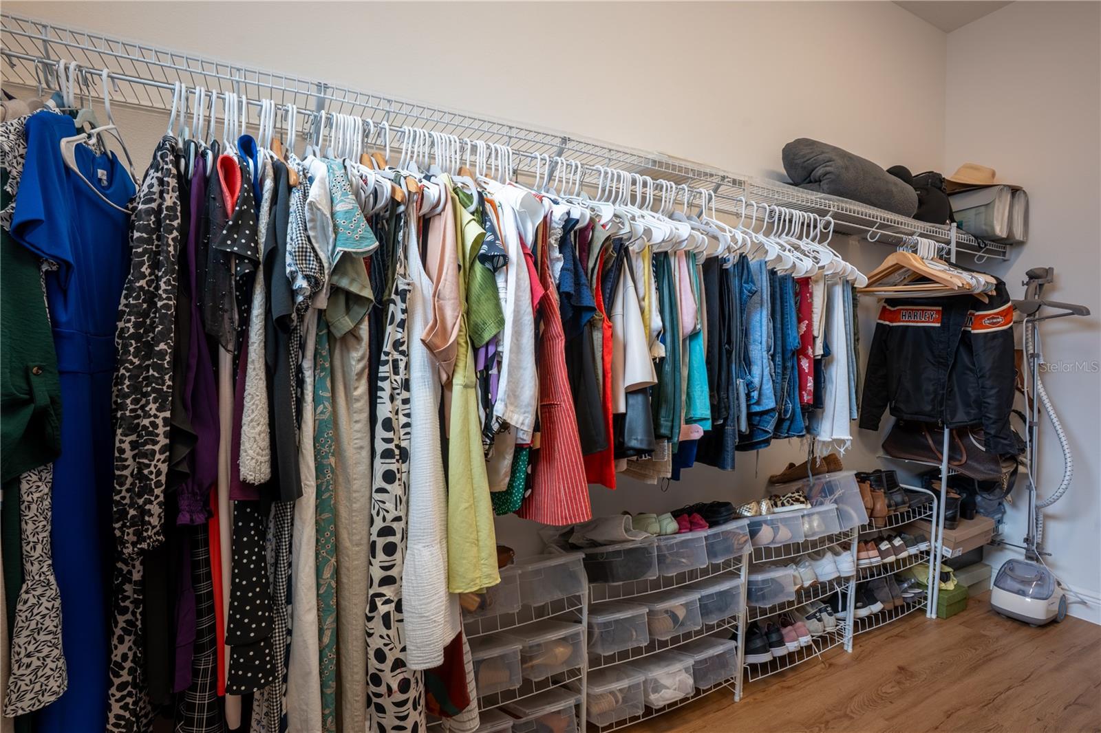 Listing photo id 55 for 3148 Residence East Way