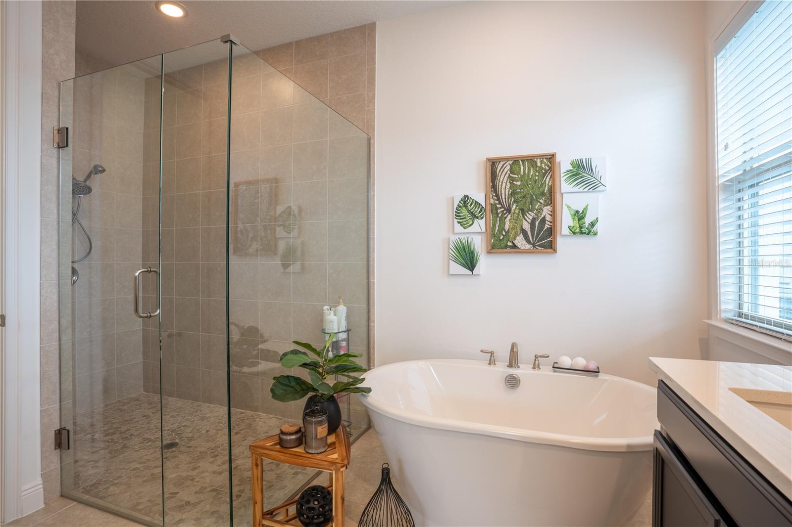 Listing photo id 63 for 3148 Residence East Way