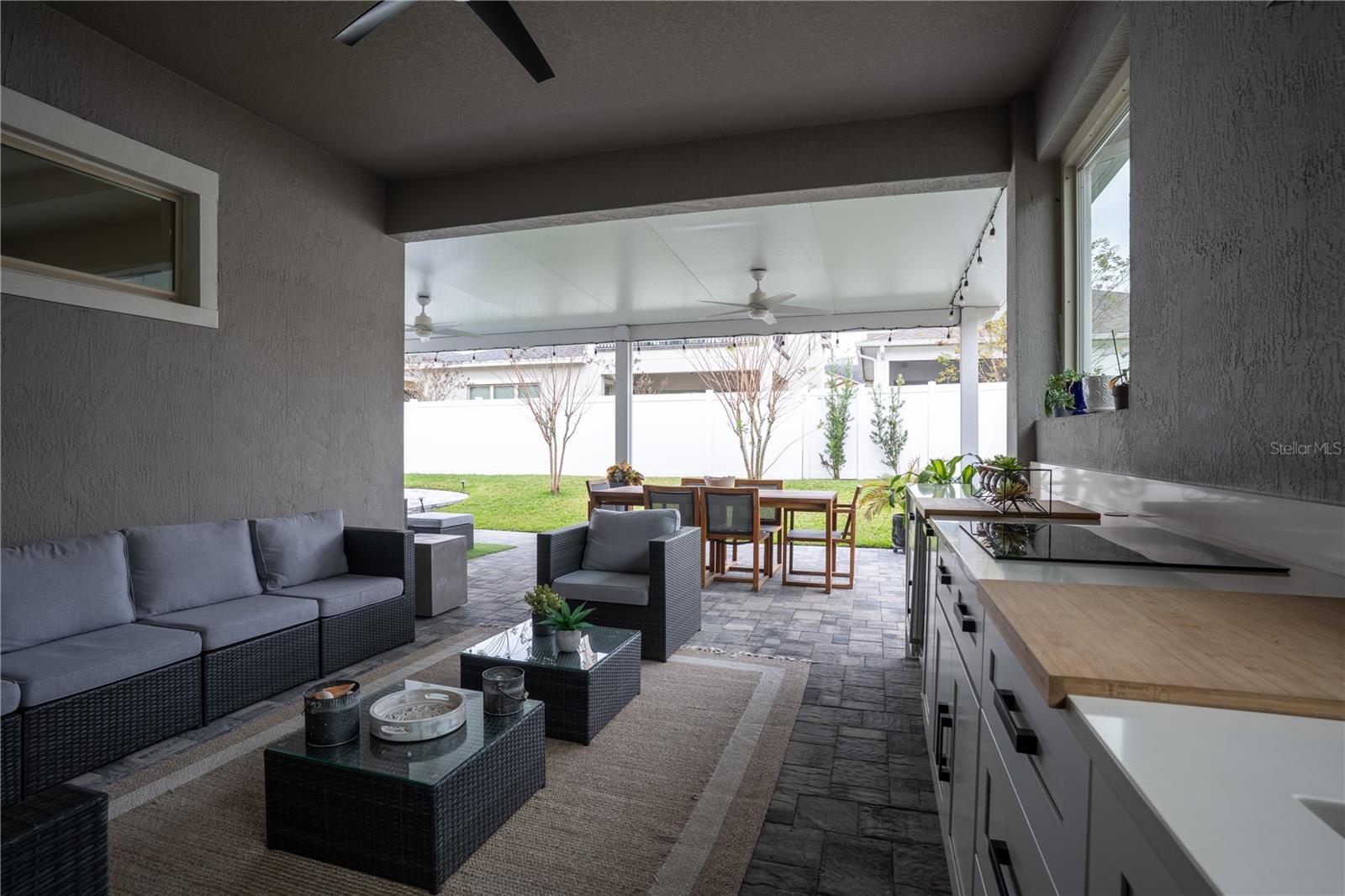 Listing photo id 65 for 3148 Residence East Way