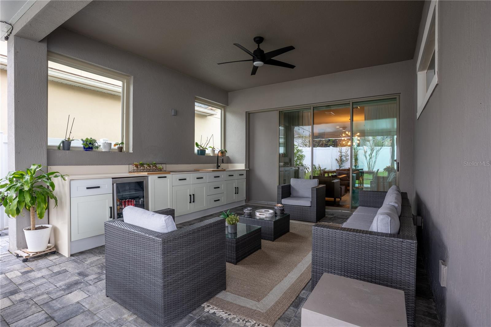 Listing photo id 67 for 3148 Residence East Way