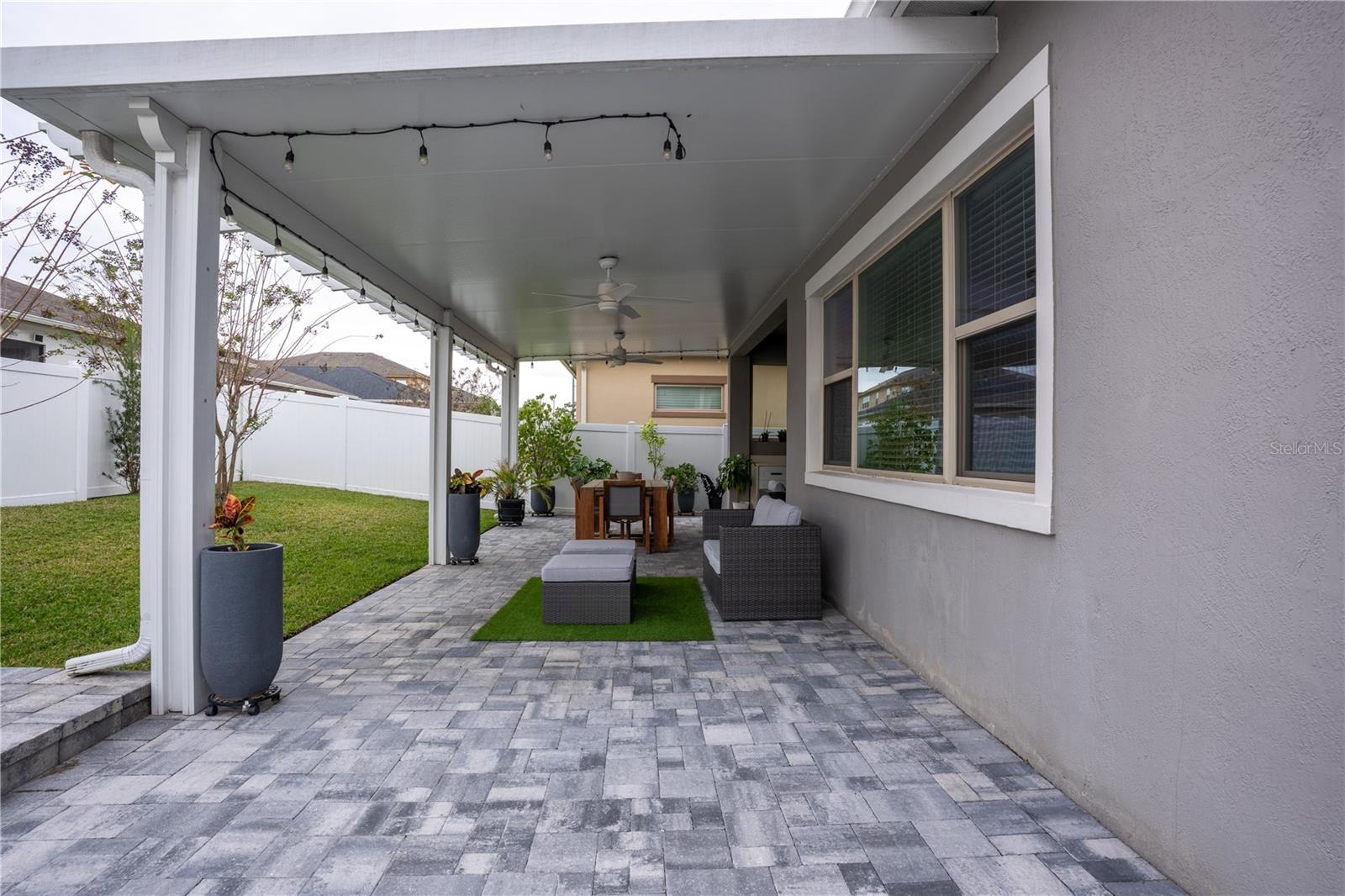 Listing photo id 72 for 3148 Residence East Way